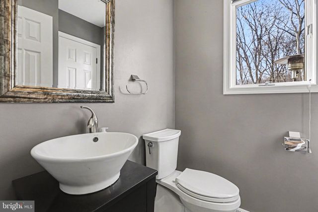 4712 GREAT OAK LN, Harrisburg, PA 17110