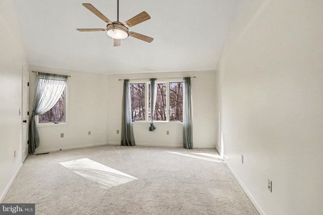 4712 GREAT OAK LN, Harrisburg, PA 17110