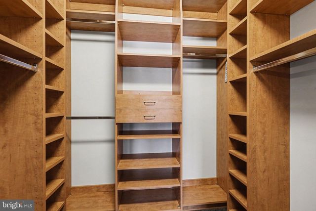 4712 GREAT OAK LN, Harrisburg, PA 17110