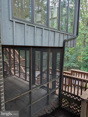 4712 GREAT OAK LN, Harrisburg, PA 17110