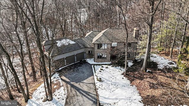 4712 GREAT OAK LN, Harrisburg, PA 17110