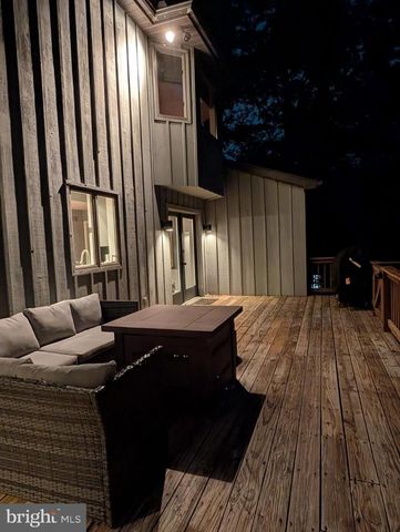 4712 GREAT OAK LN, Harrisburg, PA 17110