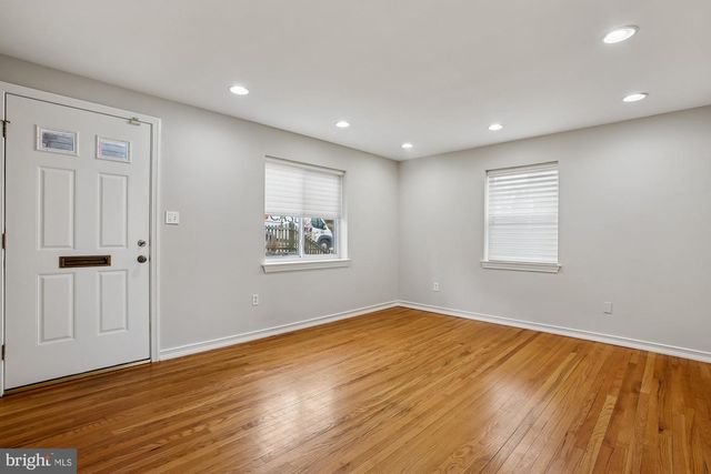 2008 S QUINCY ST, Arlington, VA 22204