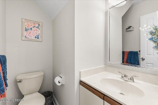 202 Century Way, Manalapan, NJ 07726