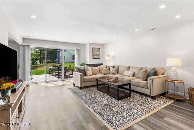 202 Century Way, Manalapan, NJ 07726