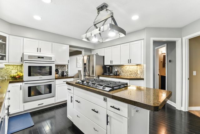 6170 Dallas Lane N, Plymouth, MN 55446