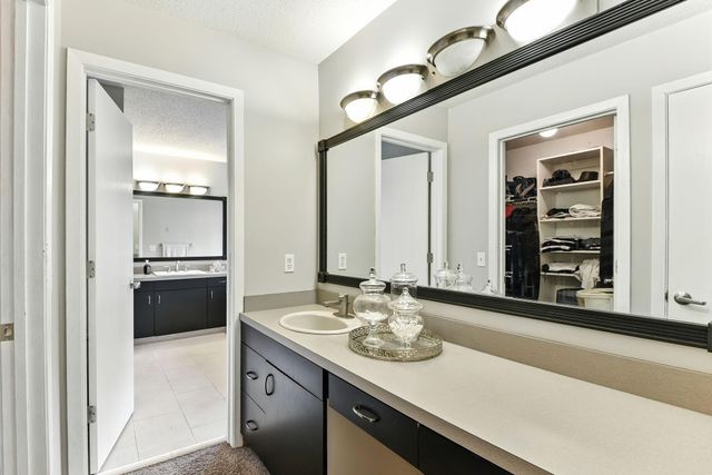 6170 Dallas Lane N, Plymouth, MN 55446