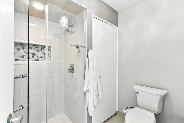 6170 Dallas Lane N, Plymouth, MN 55446