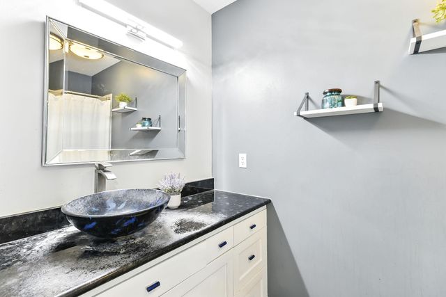 6170 Dallas Lane N, Plymouth, MN 55446