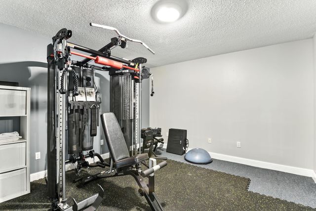 6170 Dallas Lane N, Plymouth, MN 55446