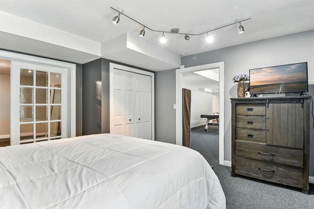 6170 Dallas Lane N, Plymouth, MN 55446