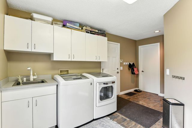 6170 Dallas Lane N, Plymouth, MN 55446