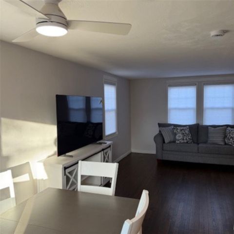 349 Boulevard Boulevard, Middletown, RI 02842