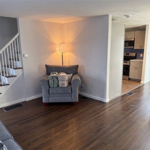 349 Boulevard Boulevard, Middletown, RI 02842
