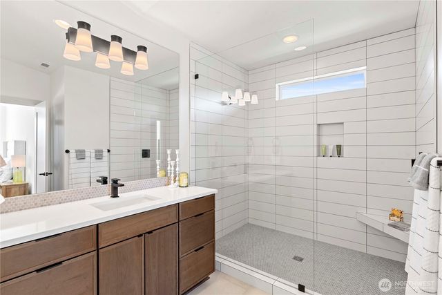 107 Chadwick Street NW, East Wenatchee, WA 98802