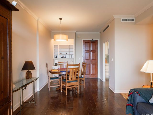 1 Towers Park Ln Apt 702, San Antonio, TX 78209