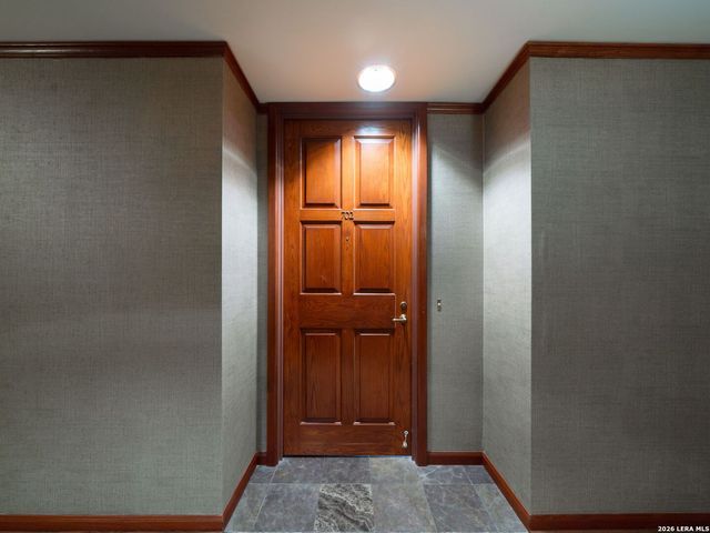 1 Towers Park Ln Apt 702, San Antonio, TX 78209