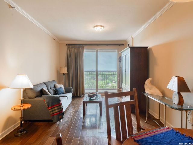 1 Towers Park Ln Apt 702, San Antonio, TX 78209