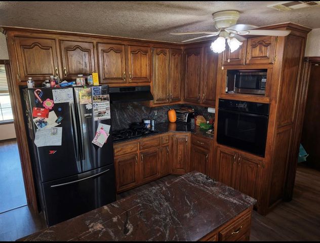 12175 250th Street, Blanchard, OK 73010