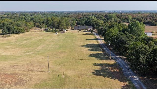 12175 250th Street, Blanchard, OK 73010