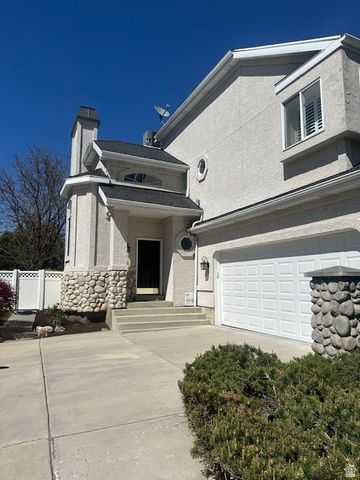 9071 S WASATCH BLVD, Sandy, UT 84093
