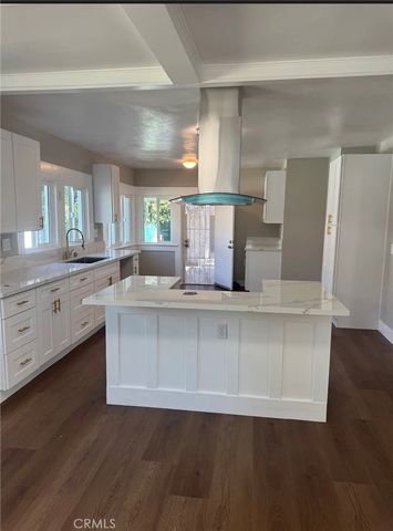 2022 W 31st, Los Angeles, CA 90018