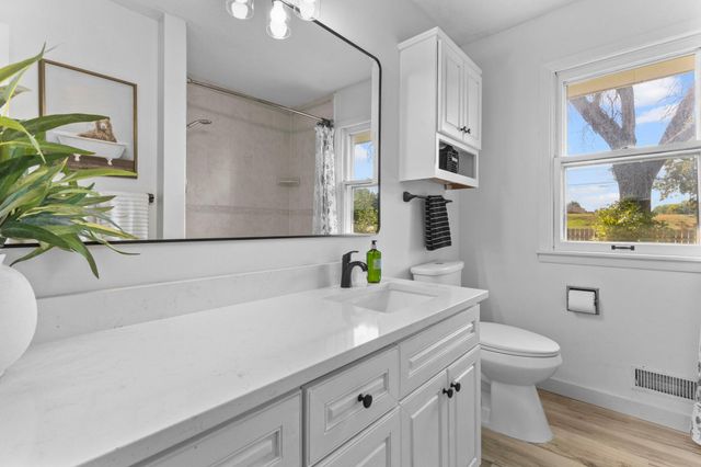 3818 W 103rd Street, Bloomington, MN 55431