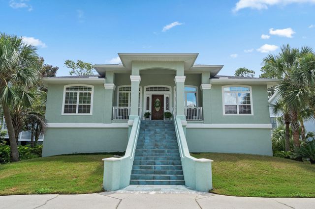 4907 Woodview Ln., Myrtle Beach, SC 29575