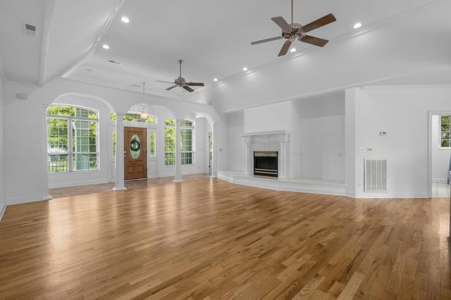 4907 Woodview Ln., Myrtle Beach, SC 29575