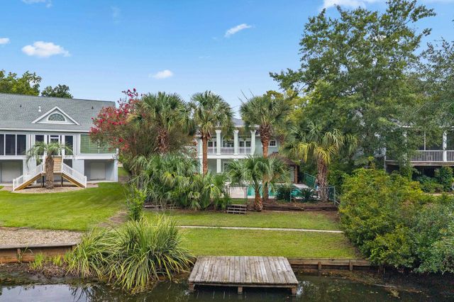 4907 Woodview Ln., Myrtle Beach, SC 29575
