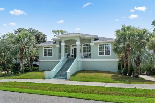 4907 Woodview Ln., Myrtle Beach, SC 29575