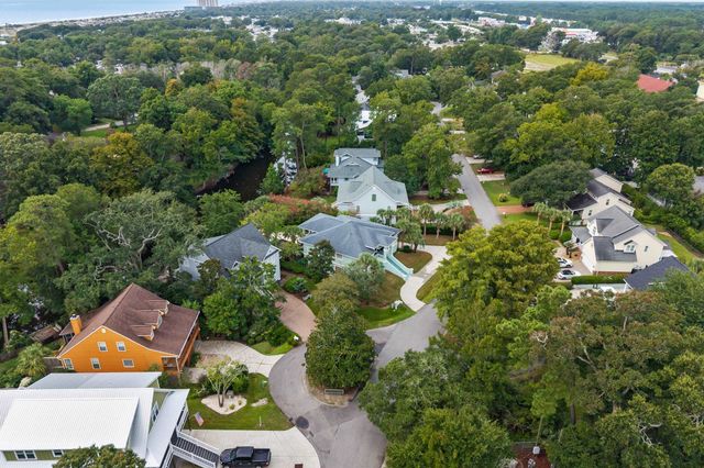 4907 Woodview Ln., Myrtle Beach, SC 29575