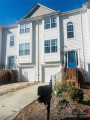 6517 Soapstone Drive, Charlotte, NC 28269