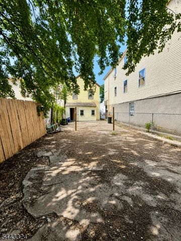 552 E Jersey St, Elizabeth City, NJ 07206