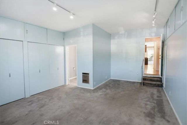 7007 Whitaker, Lake Balboa, CA 91406
