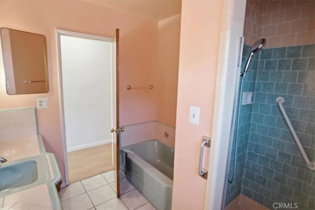 7007 Whitaker, Lake Balboa, CA 91406