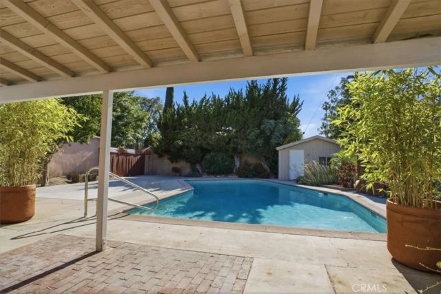 7007 Whitaker, Lake Balboa, CA 91406