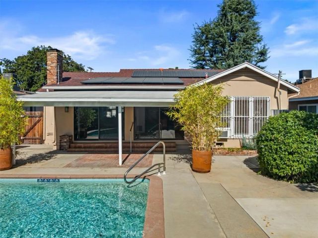 7007 Whitaker, Lake Balboa, CA 91406