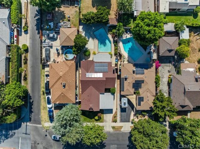 7007 Whitaker, Lake Balboa, CA 91406