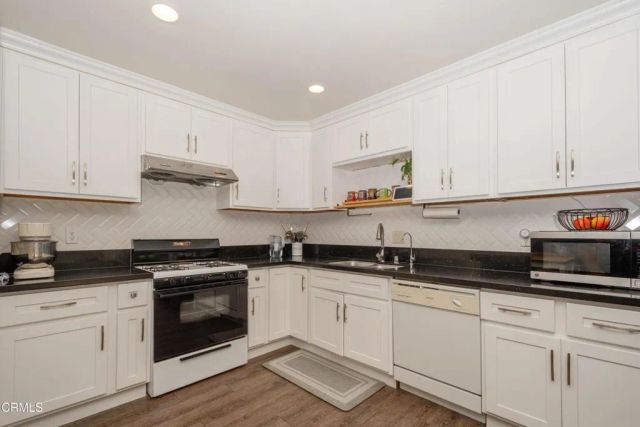 5204 Creekside Road, Camarillo, CA 93012