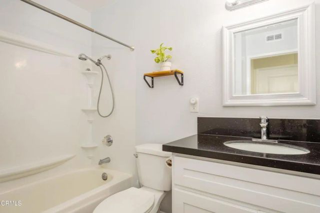 5204 Creekside Road, Camarillo, CA 93012