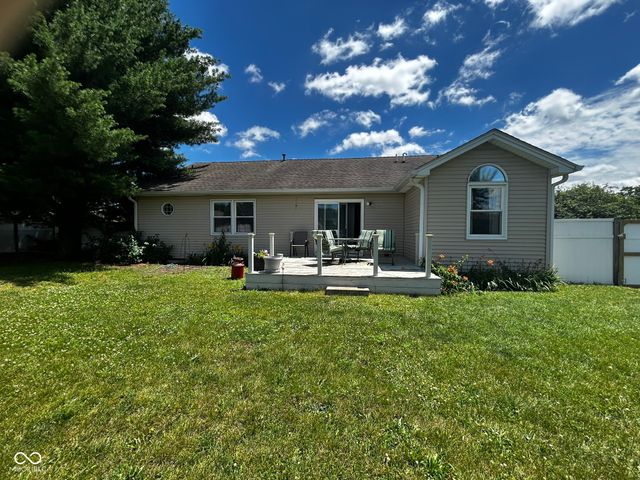 4684 Hackberry Drive, Columbus, IN 47201
