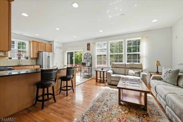 10 Indian Field Dr, Hardyston Twp., NJ 07419