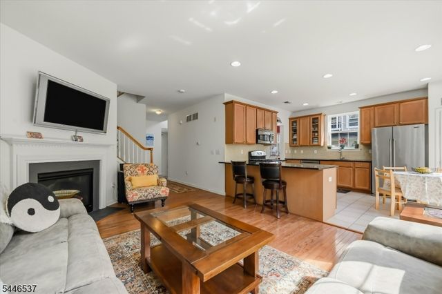 10 Indian Field Dr, Hardyston Twp., NJ 07419