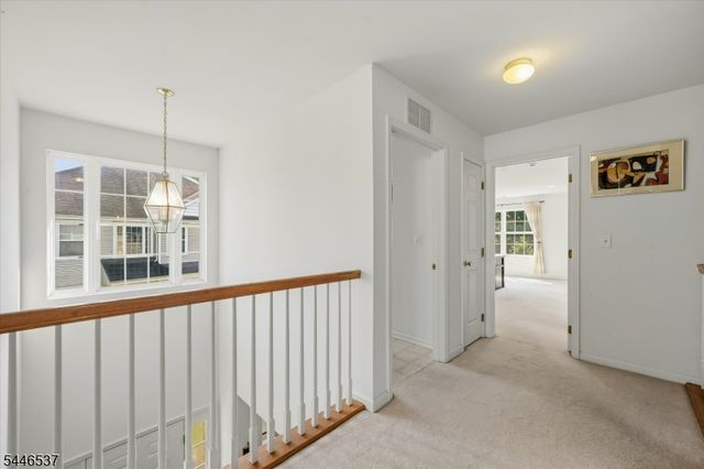 10 Indian Field Dr, Hardyston Twp., NJ 07419