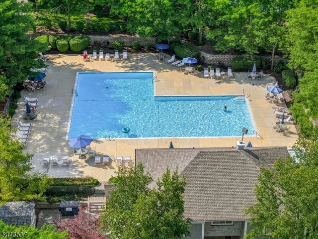 10 Indian Field Dr, Hardyston Twp., NJ 07419