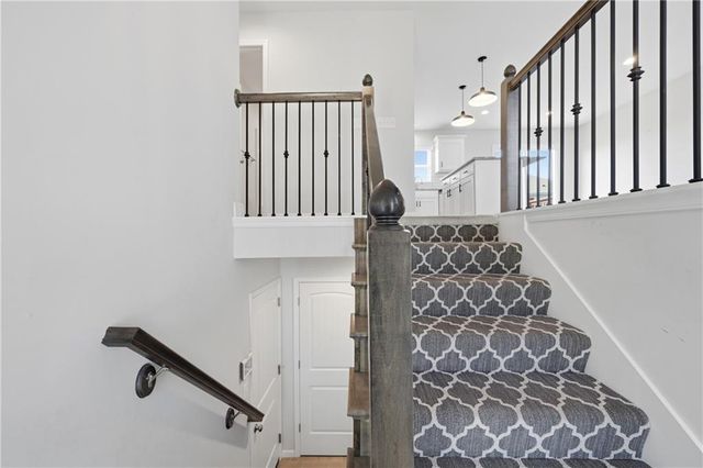 1109 SW Arborway Drive, Lee's Summit, MO 64082