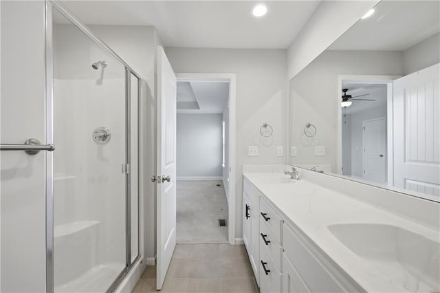 1109 SW Arborway Drive, Lee's Summit, MO 64082