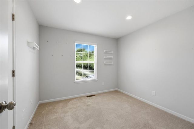 1109 SW Arborway Drive, Lee's Summit, MO 64082