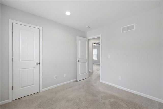 1109 SW Arborway Drive, Lee's Summit, MO 64082